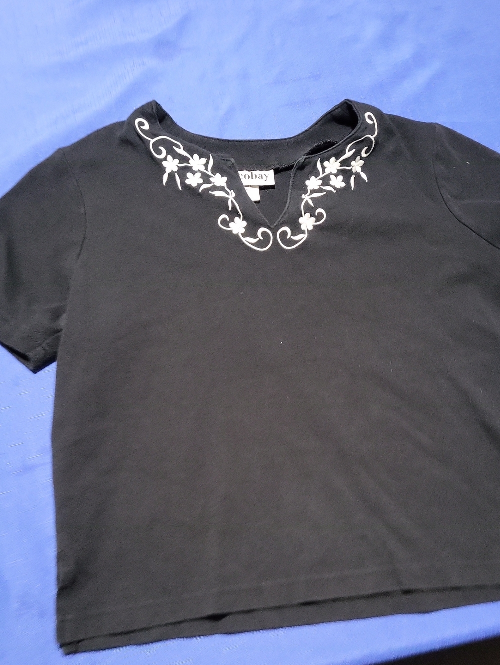 Ecco Black Short Sleeve Top with White Floral Embroidery